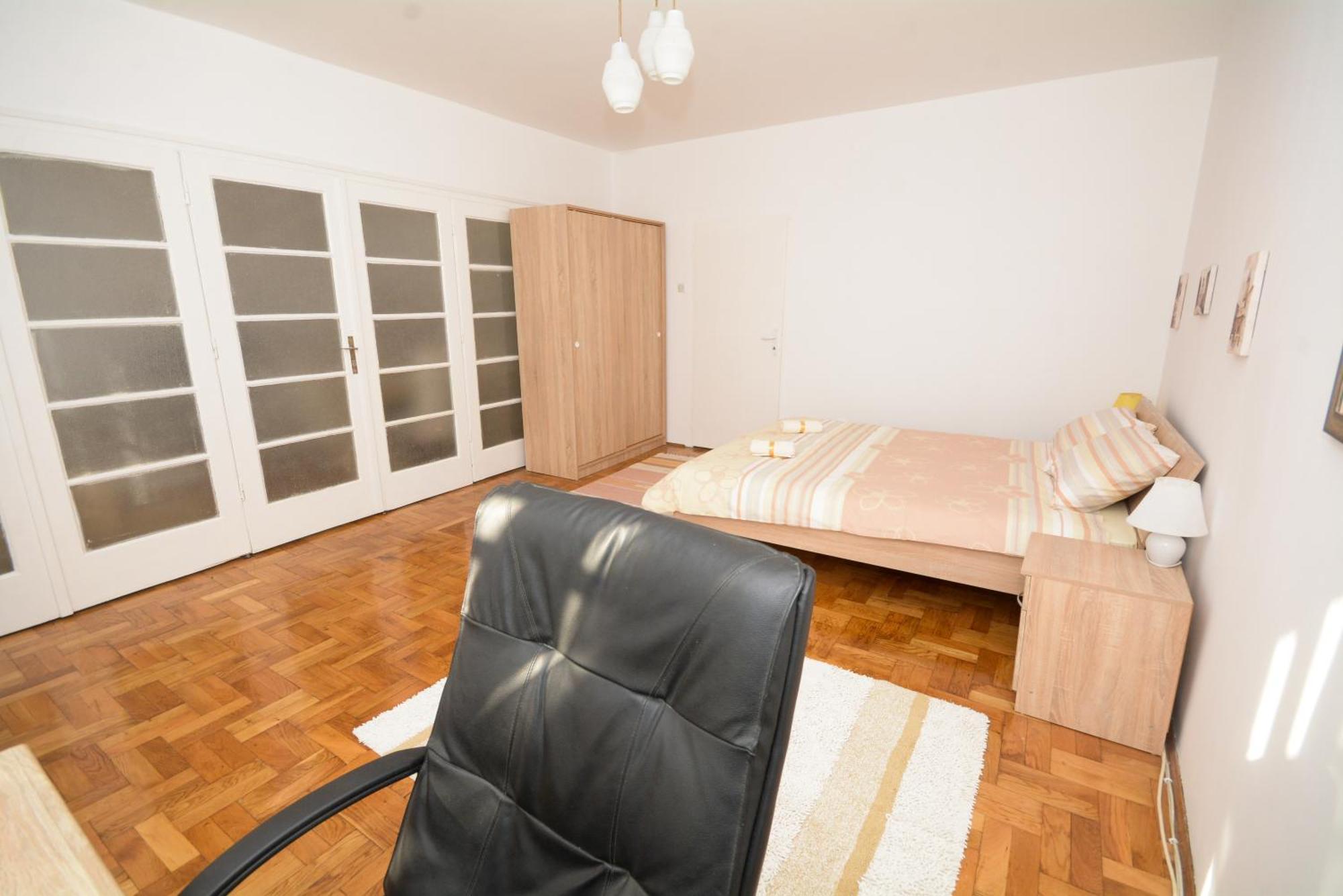 Apartments City Hall Belgrado Kamer foto